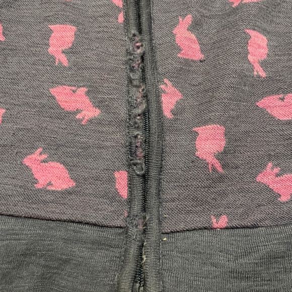 3/$20 100% wool hooded cardigan - Picture 5 of 8